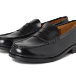 ローファー/カジュアルな革靴の代表格。装飾も多彩で今ではビジネスでも使われています。